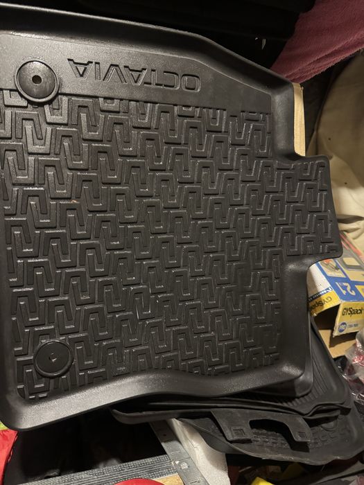 Коврики резиновы Skoda Octavia A7-8 2015-2024г оригинал