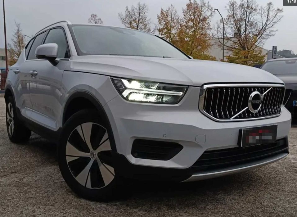 Запчастини Вольво хс40 бампер бу розбірка