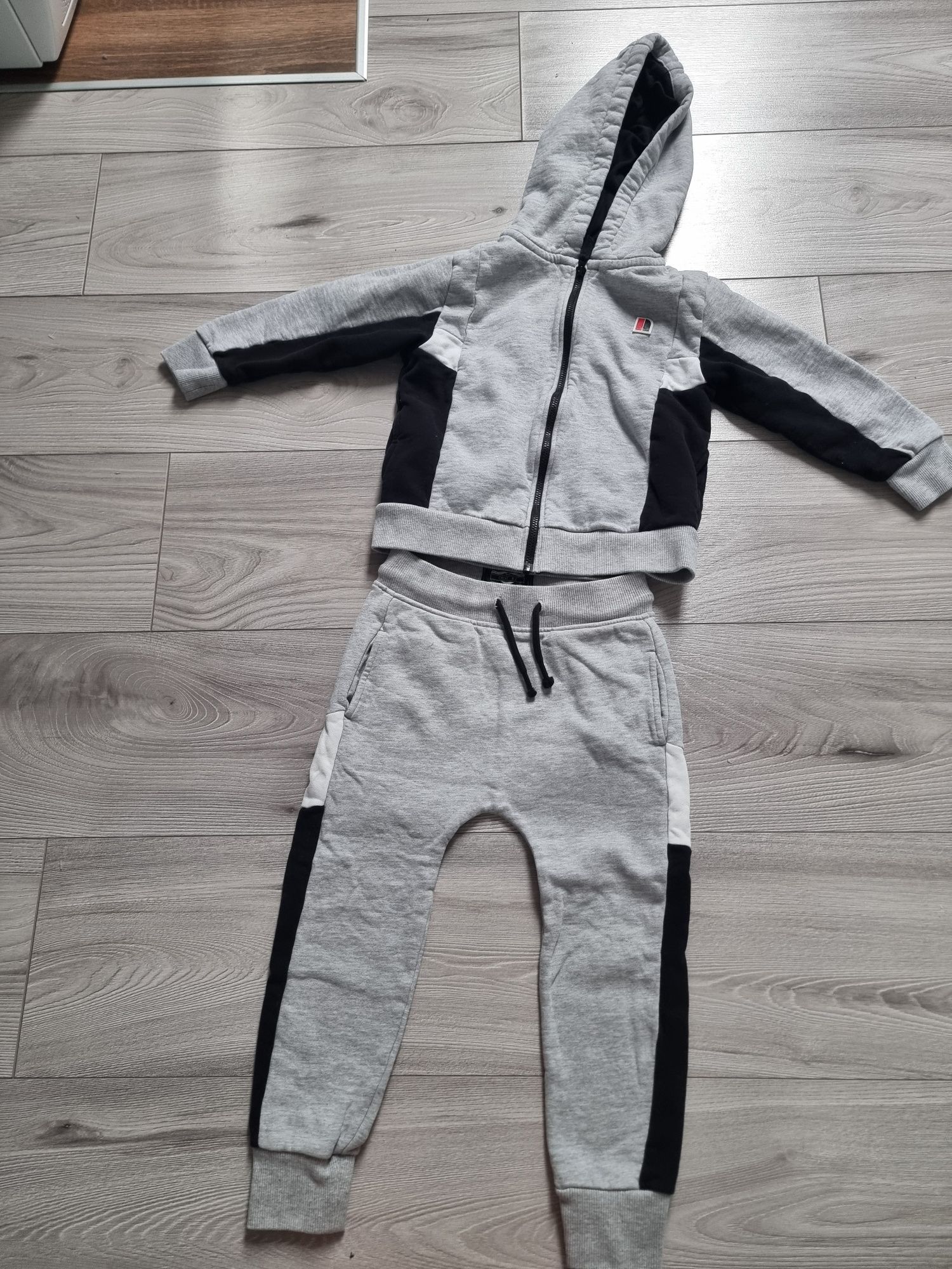 Dres chłopięce 110 next, wysyłka
