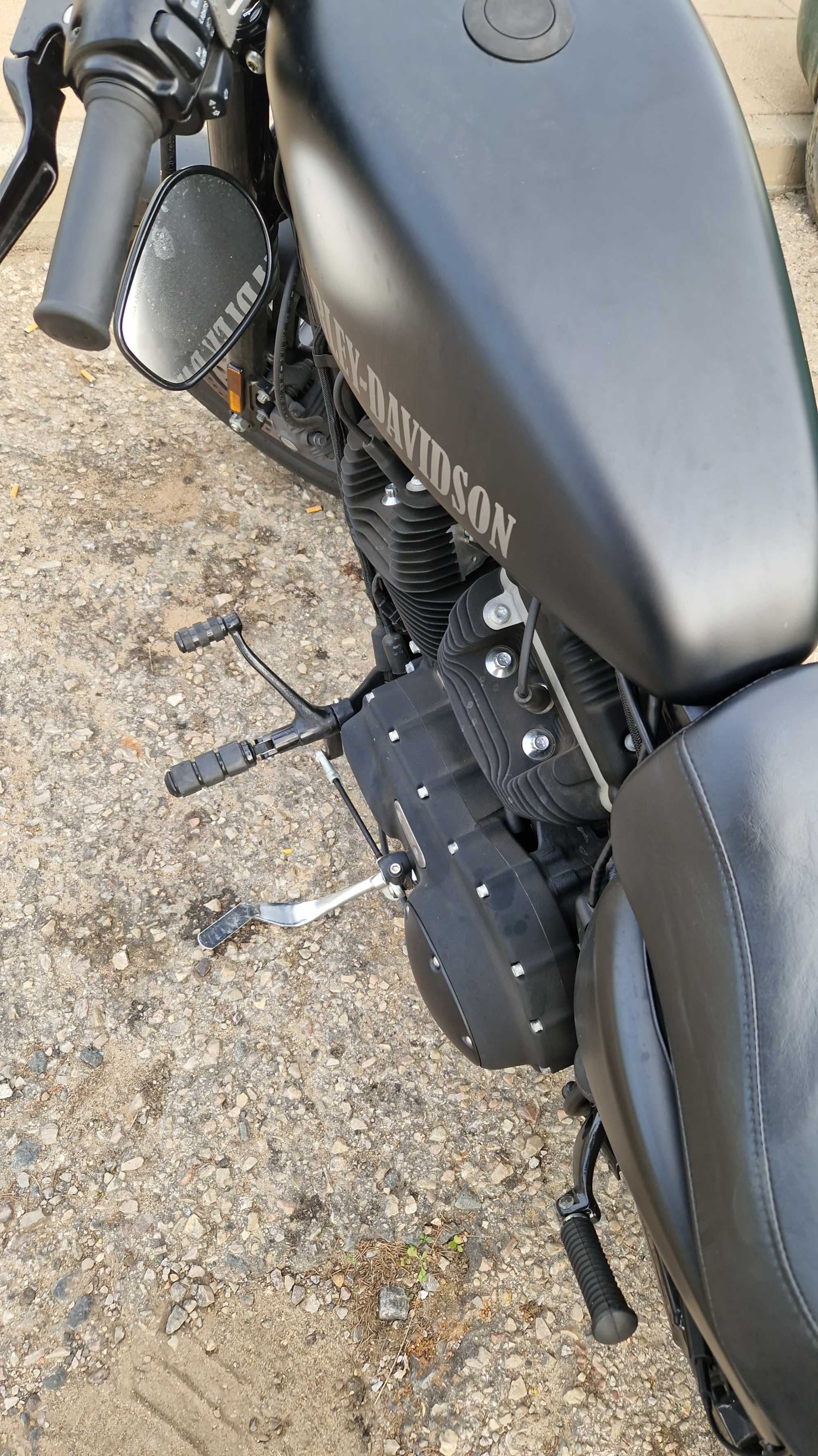 Harley Davidson Sportster XL 883N IRON