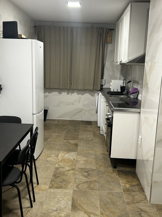 Quarto mobilado cacem/casal do cotão