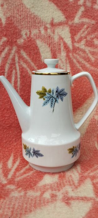 Dzbanek do herbaty kawy Chodzież sygnowany stan bardzo dobry