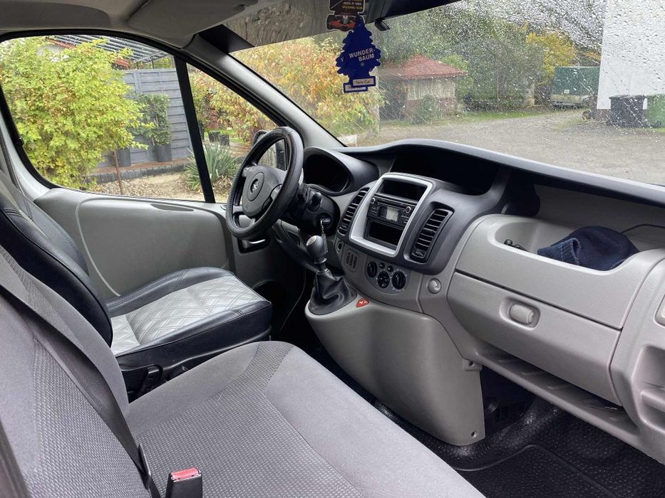 Opel vivaro 6 osobowy  bus