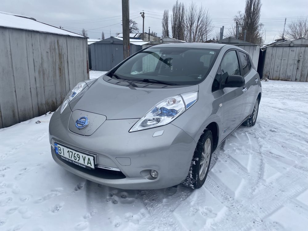 Nissan Leaf 2017рік ідеальний стан