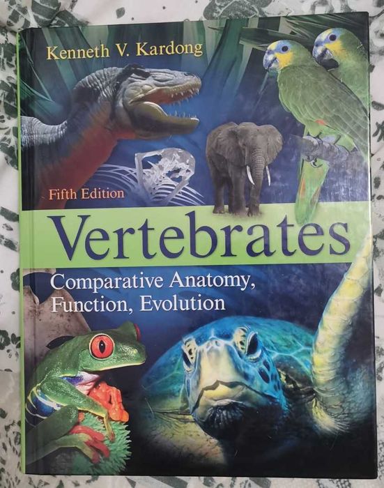 Livro "Vertebrates" (Vertebrados)