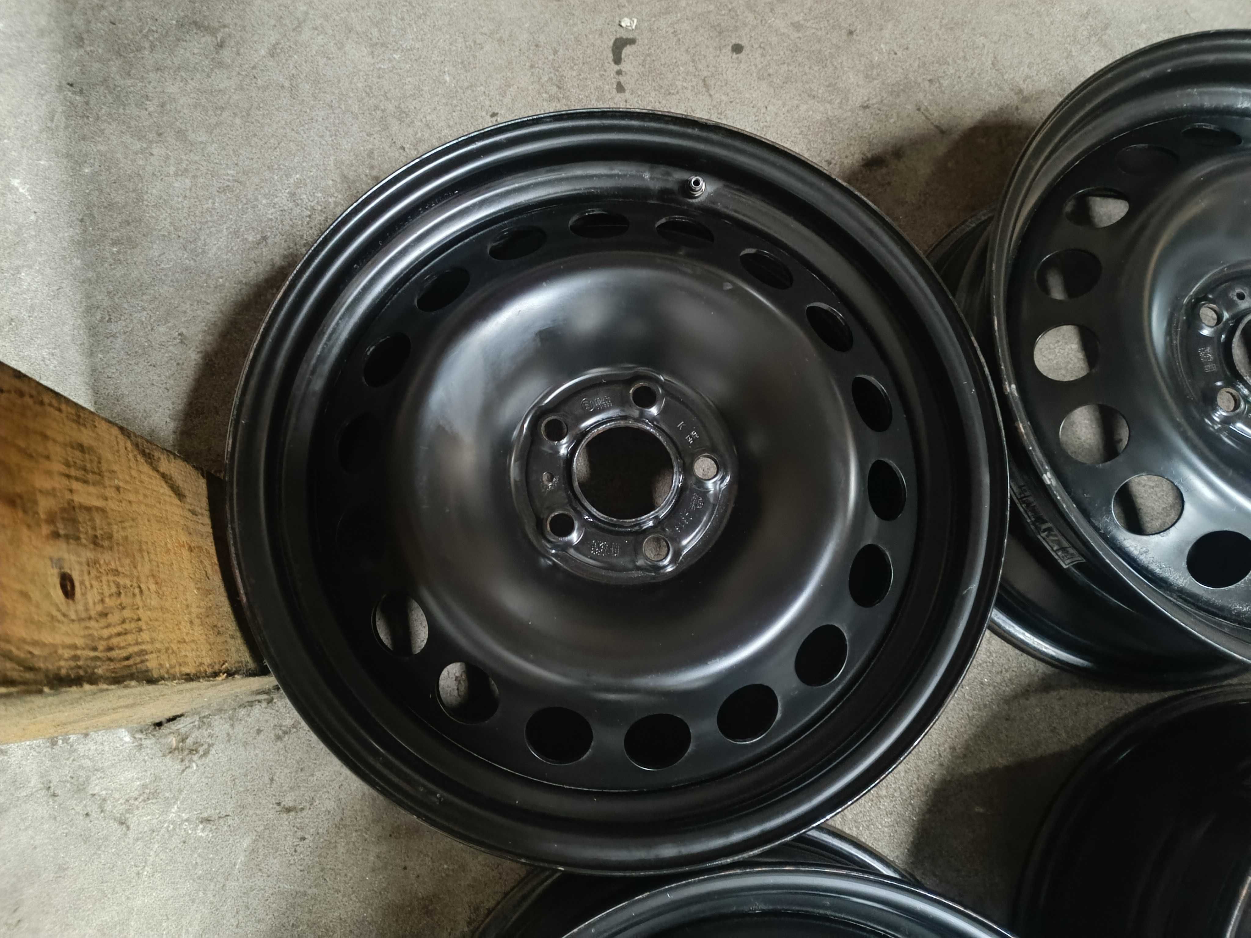 Felgi stalowe FORD 7Jx17", ET52,5 5x108 NR FS155