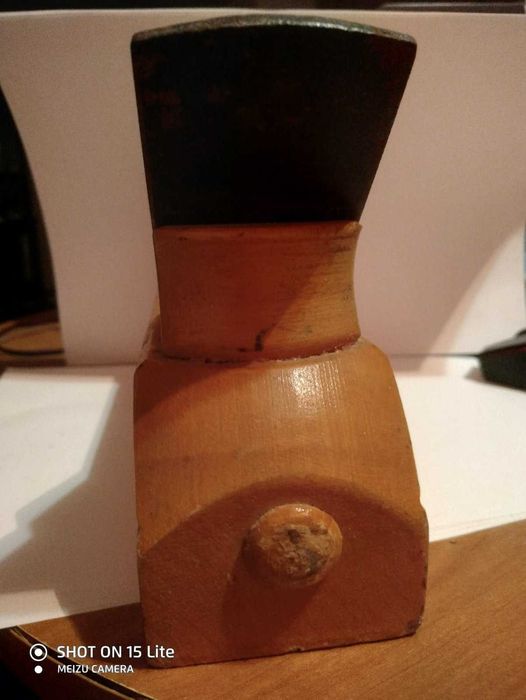 Рубанок по дереву.