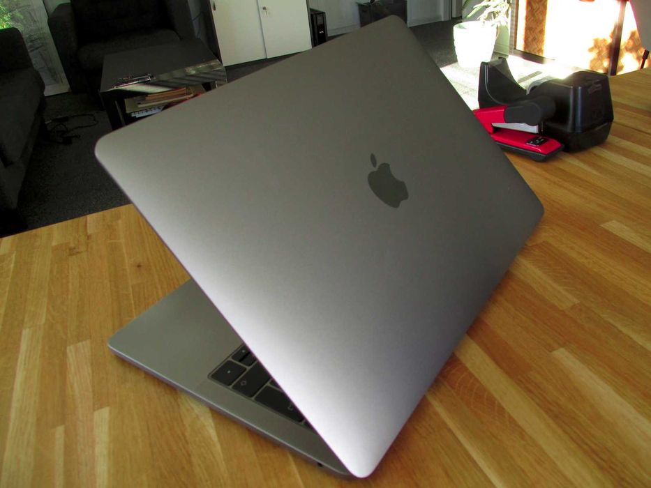 MacBook Pro 13" i5 16GB 250GB SSD laptop notebook apple (08)