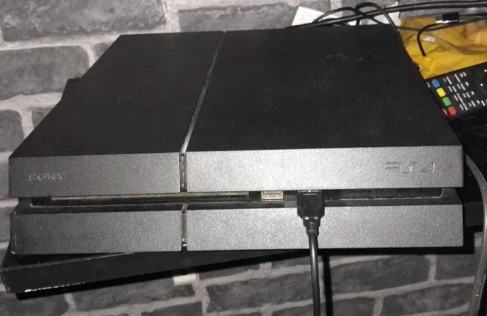 Playstation 4 impecável
