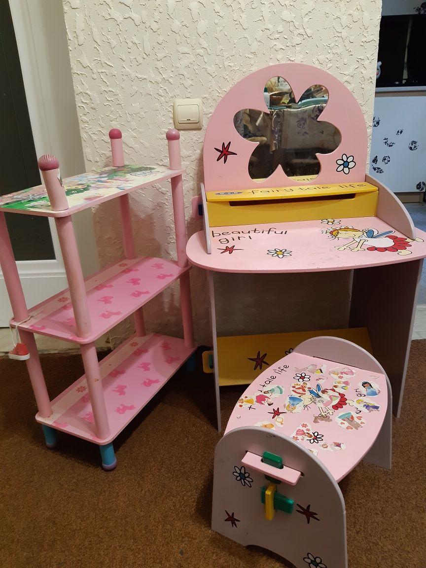 Набор детской мебели