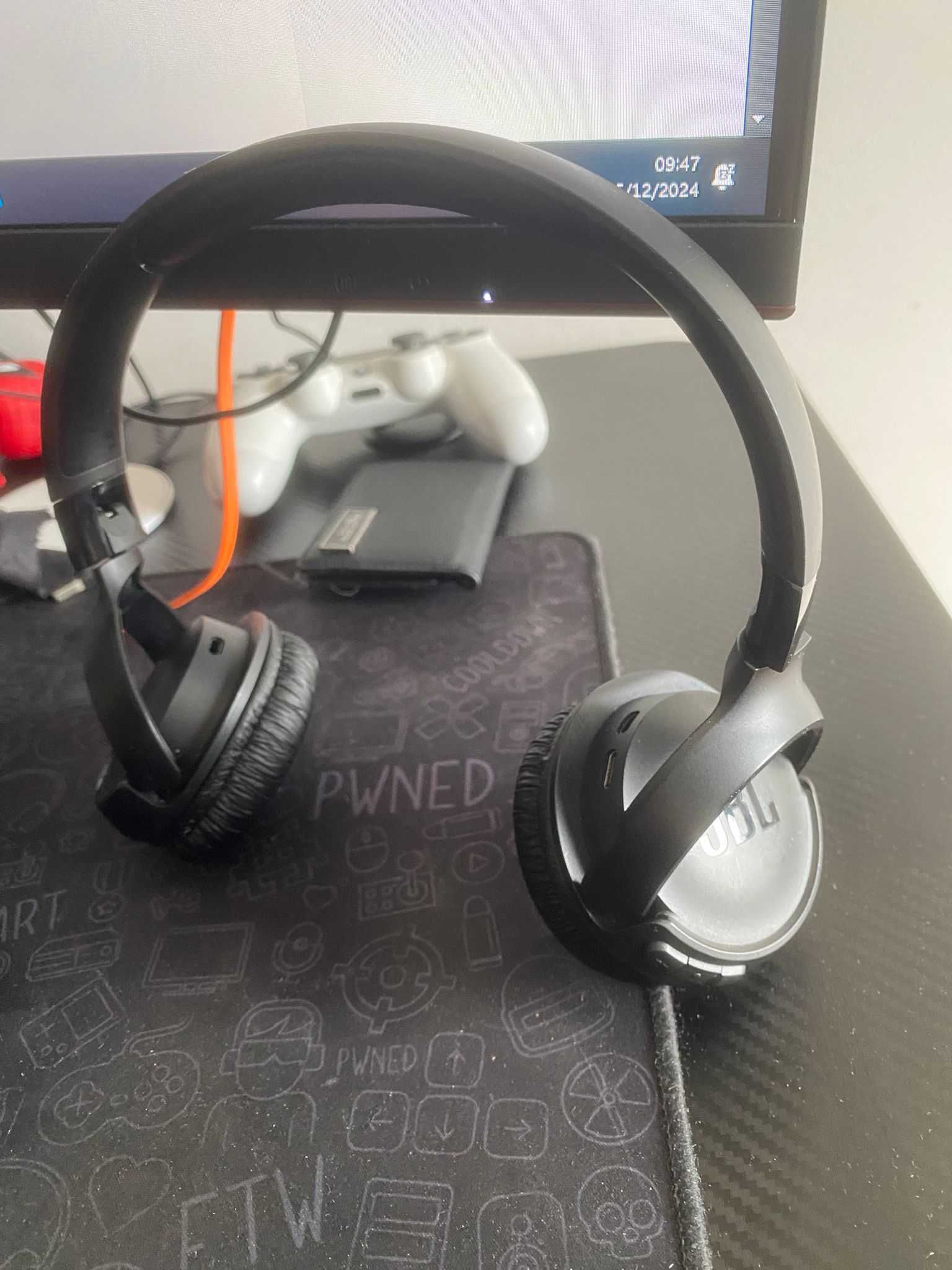 Auscultadores Bluetooth JBL TUNE 520 BT