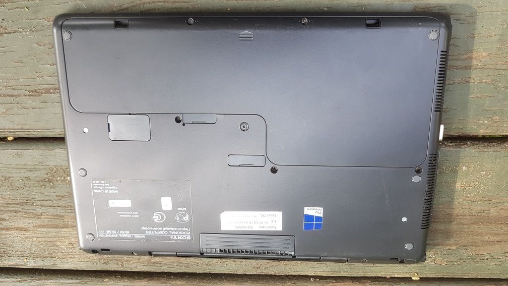 Sony Vaio SVS13/core i7/ram12/128ssd/2 видеокарты/новая батарея