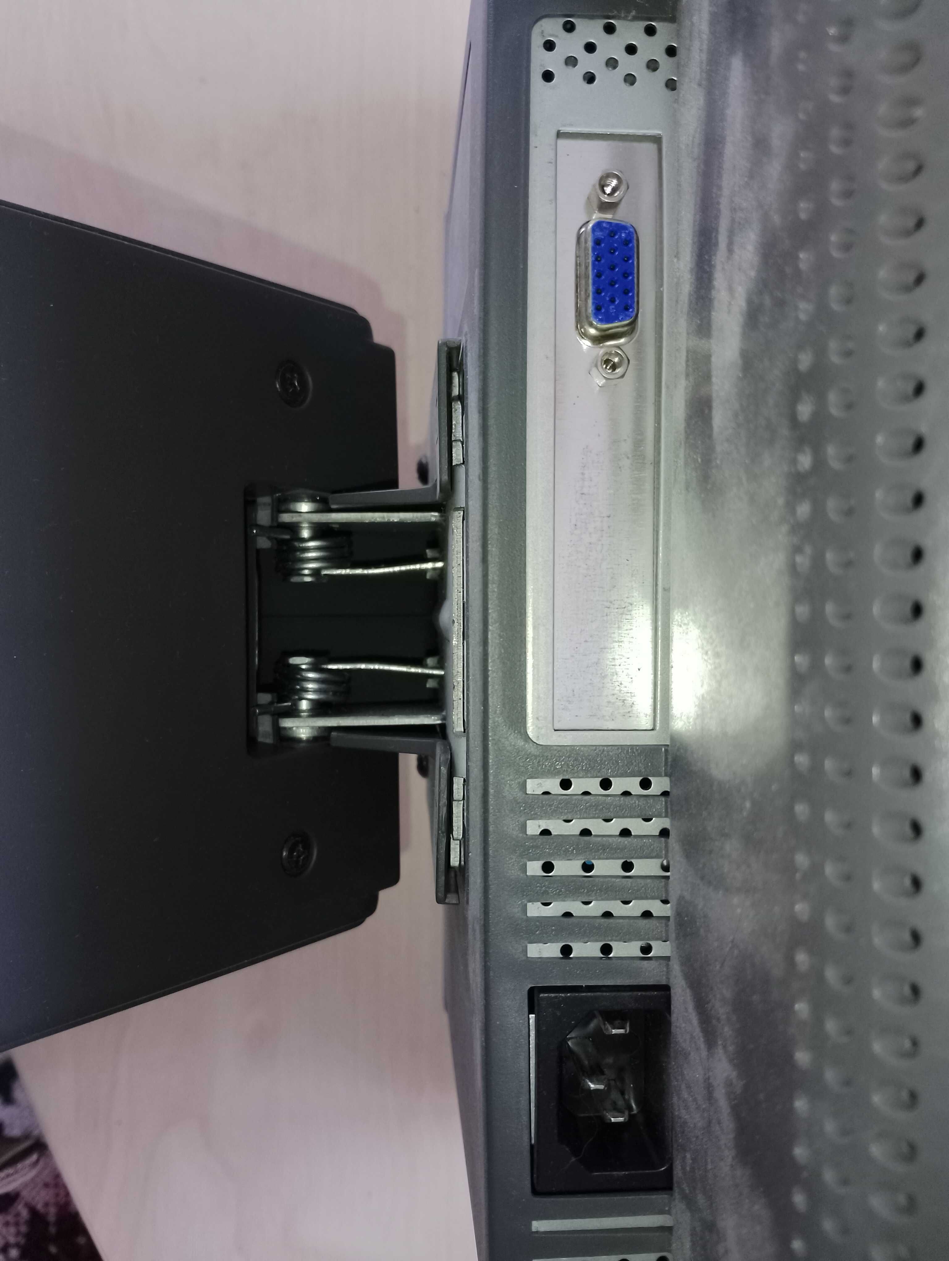 Монітор FLATRON L1510S LG