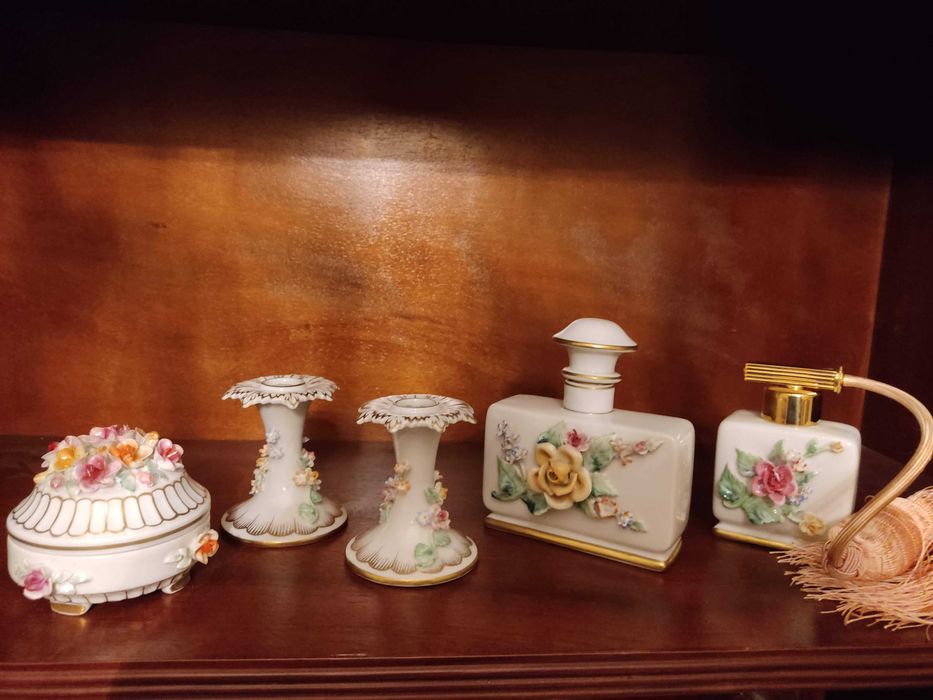 Conjunto de 5 peças de porcelana Artibus