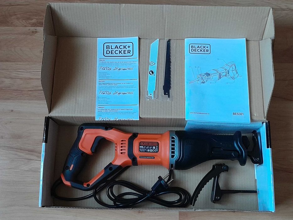 Piła szablasta Black&Decker  BES301 - QS  nowa nieużywana
