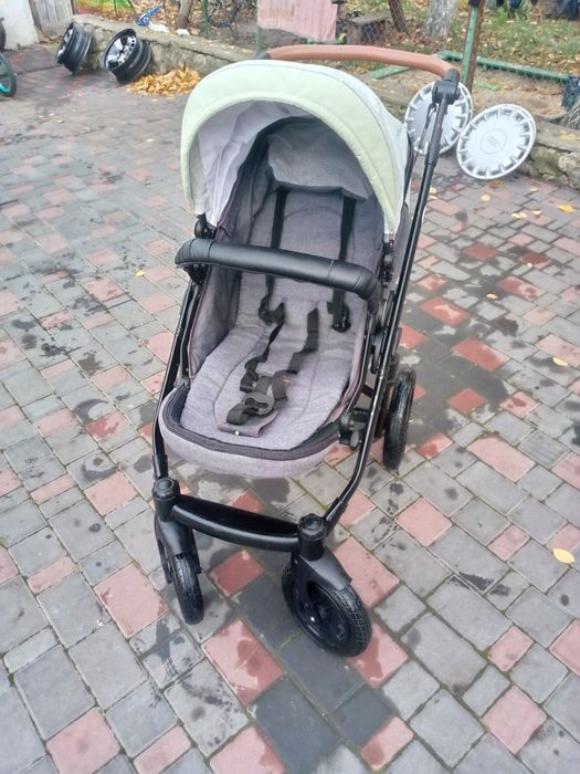 Продам дитячу коляску