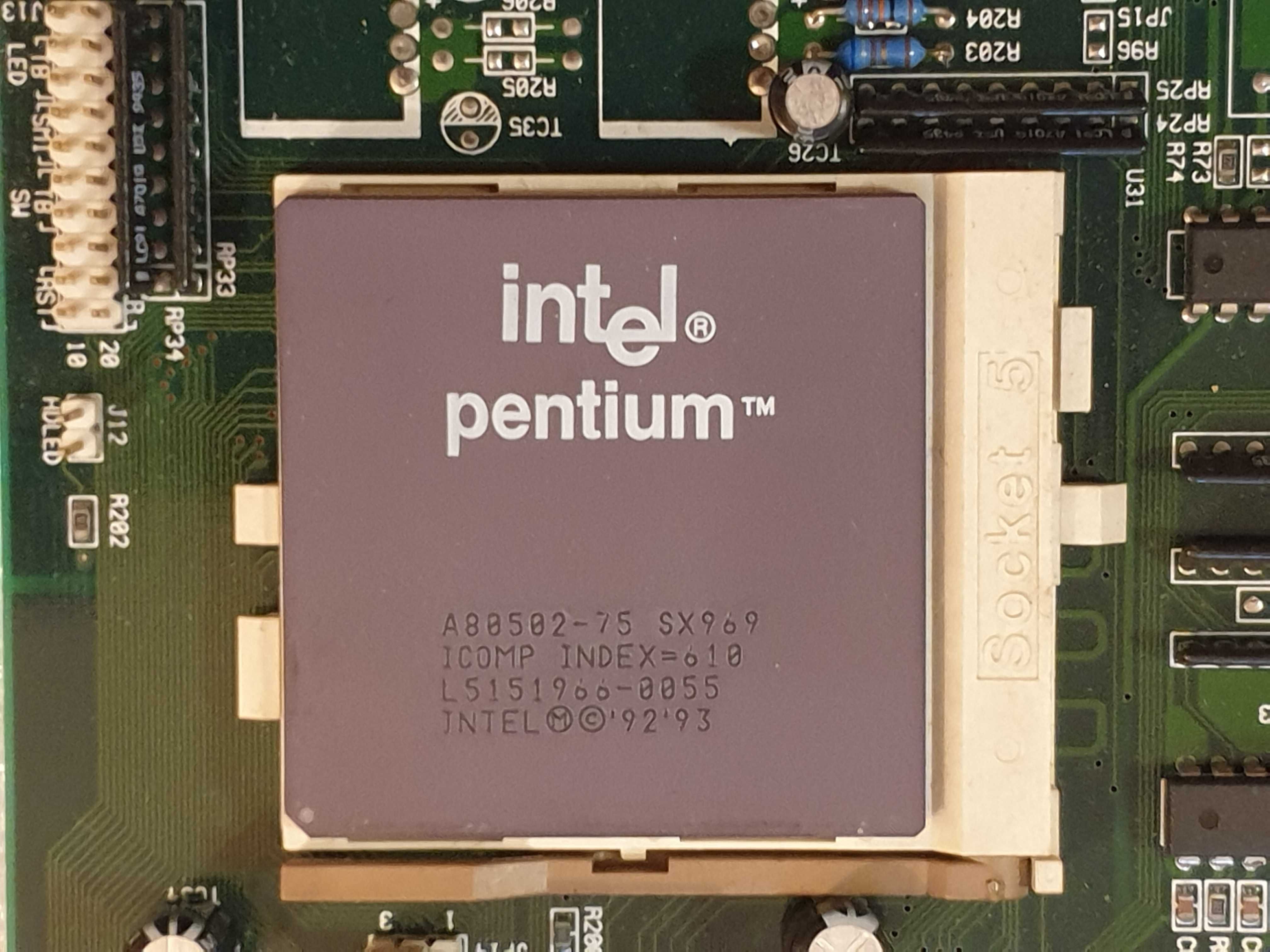 Płytę główną SI45P-AIO z procesorem Pentium S 75MHz sprzedam