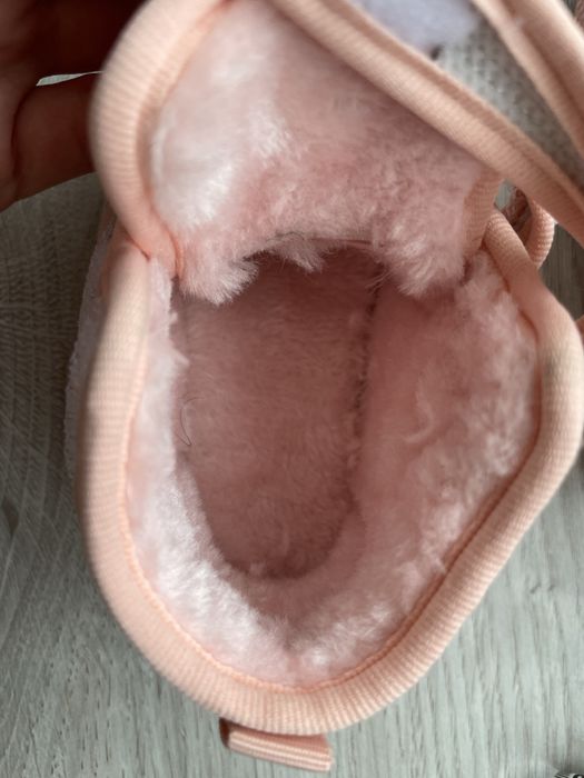 Черевички для дівчинки