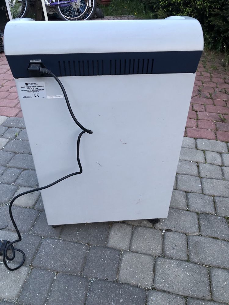 Niszczarka do papieru P270 CD office shredder