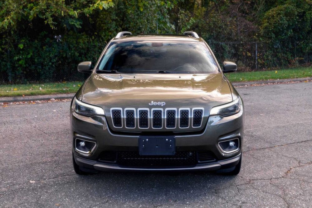 Jeep Cherokee Limited      2019