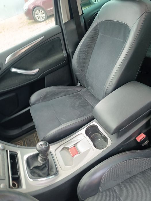 Komplet foteli Ford S-Max 2008r półskóra alkantara wyświetlacze  5os
