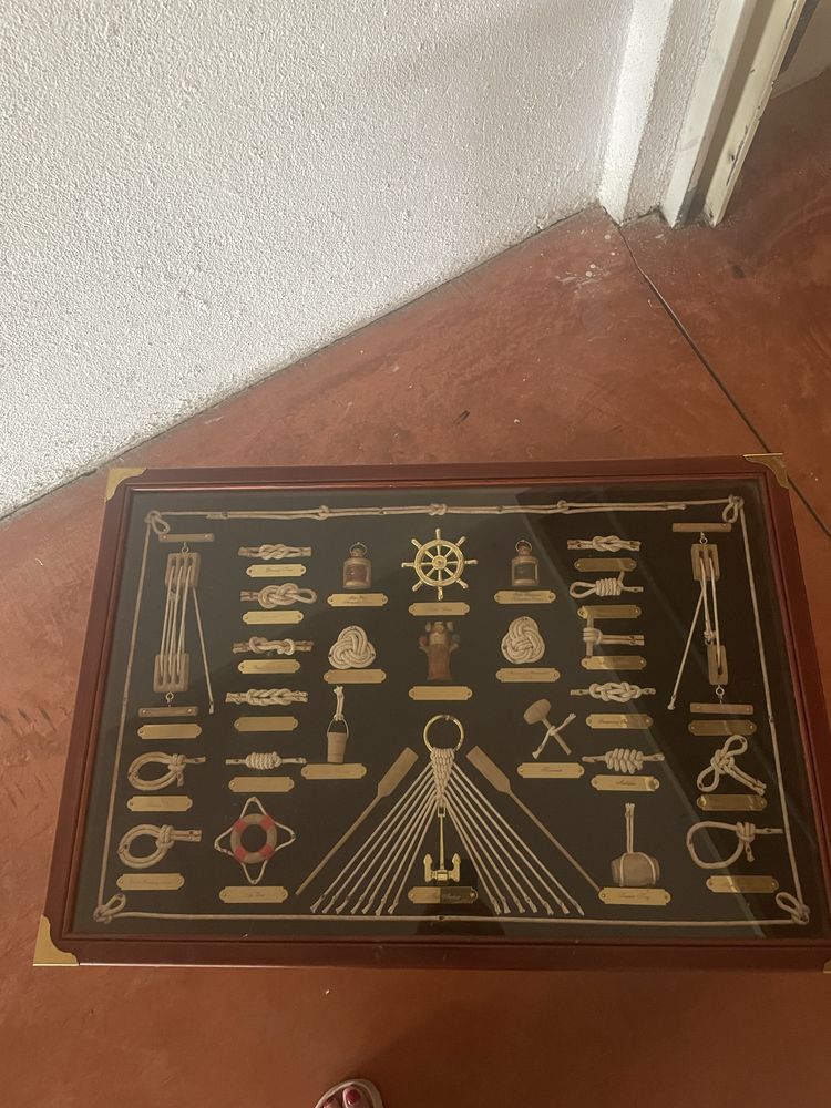 Quardos com nos de marinheiro