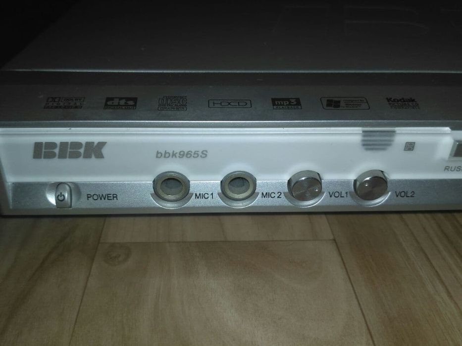 DVD плеер BBK 935S караоке на два микрофона