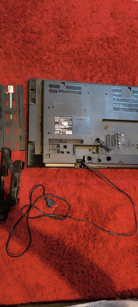 Telewizor Sony 22 całe plus wieszak