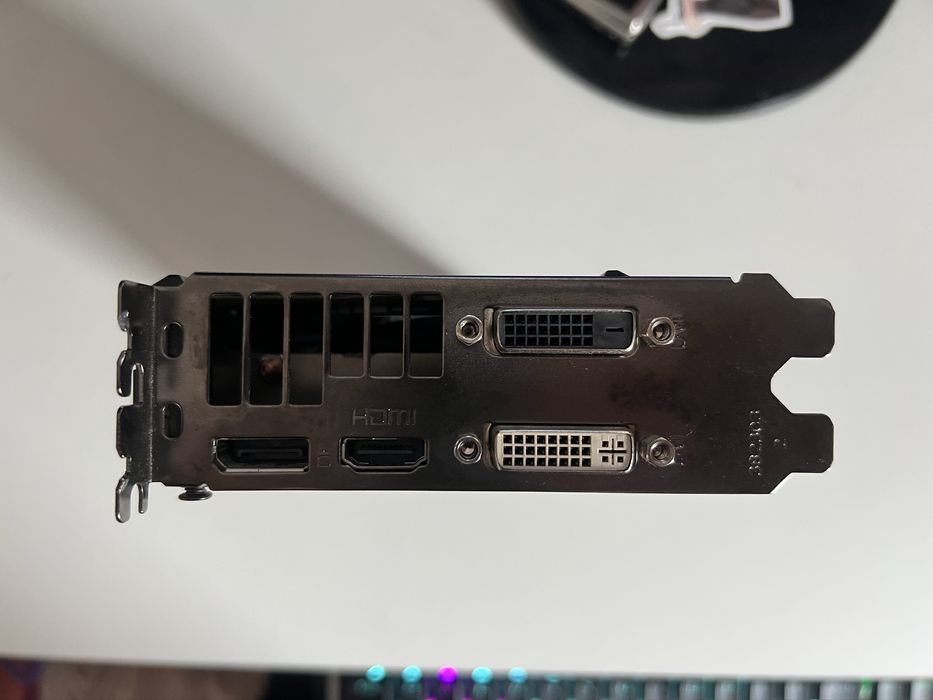 Видеокарта Radeon r7 370 nitro 4gb