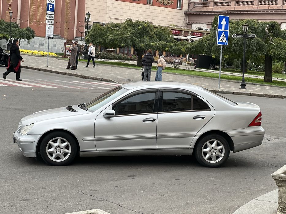 Mercedes-Bens C-Class Автомат! Идеальное сост
