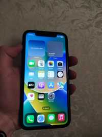 iPhone XR 64 GB. R-Sim