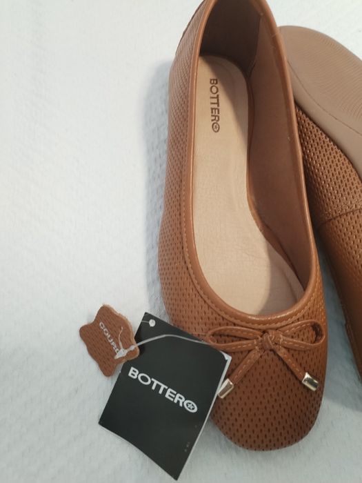 Sapatilha Botero ( couro )