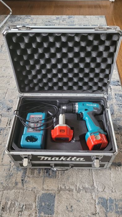 Wkrętarka Makita ładowarka 2 akumulatory