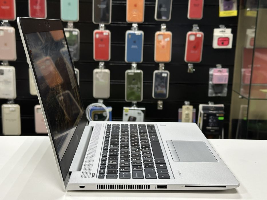 Hp Elitebook 745 G6 14” Full hd ips Ryzen 3 Vega 6 16 256