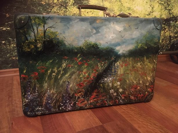 Ręcznie malowana walizka
