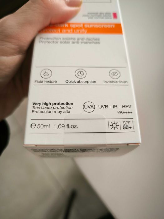 Krem spf50  Bella Aurora - nowy, opakowanie zaklejone oryginalnie