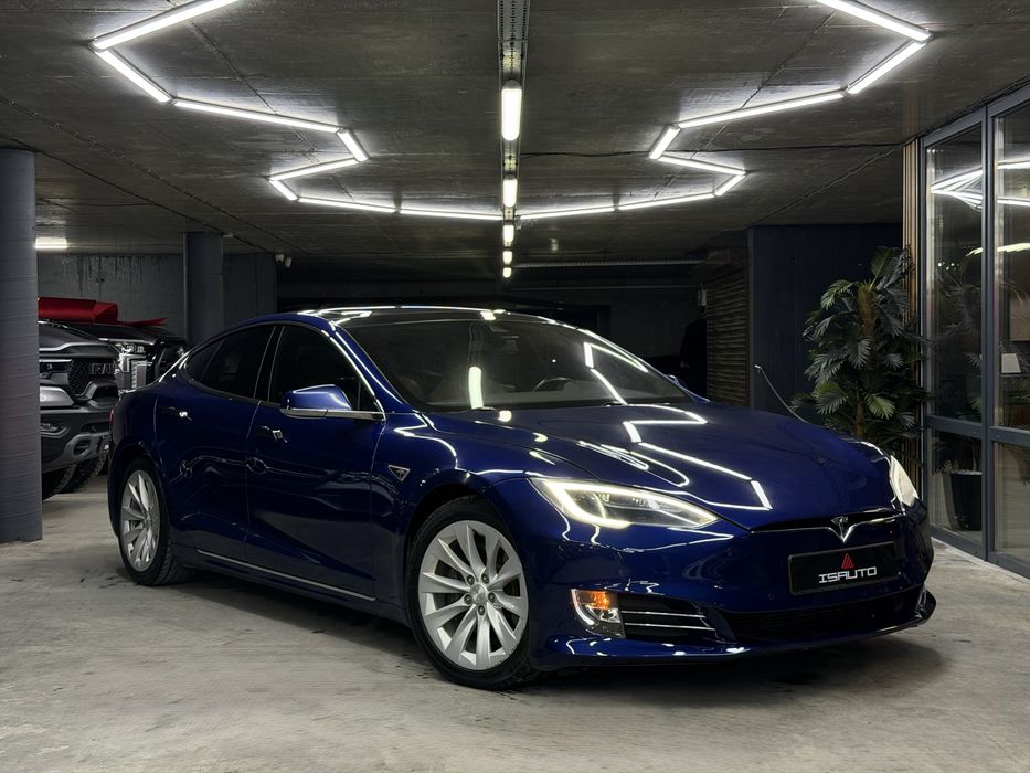Tesla Model S 75D