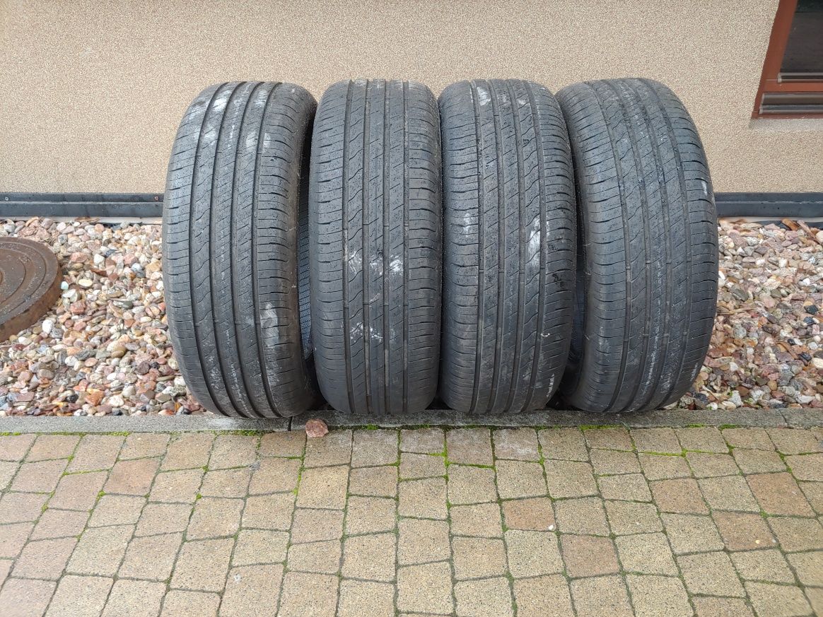 Goodyear Performance 2 215/55 R17 Ford Puma