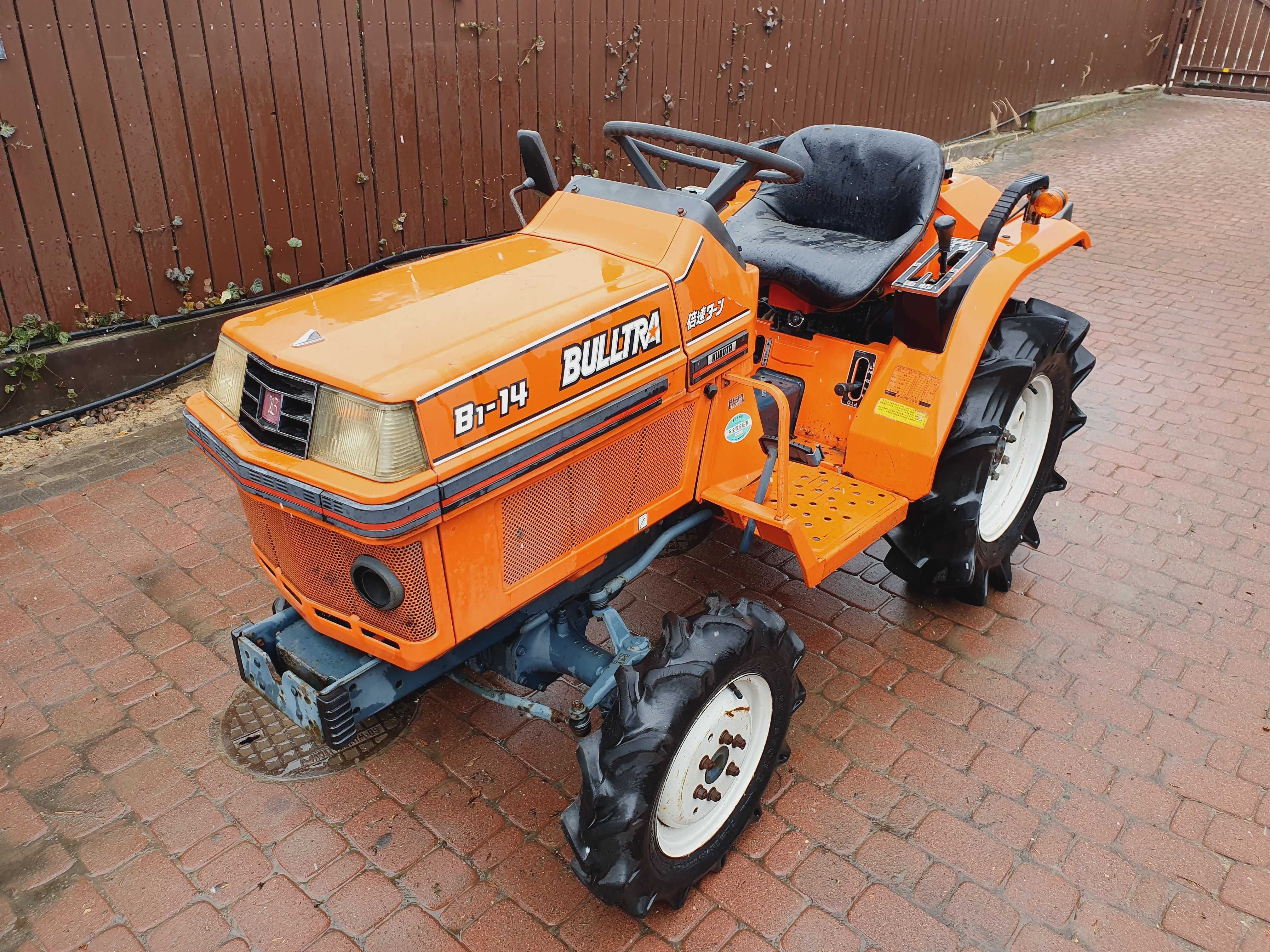 Traktorek Japoński Kubota Bulltra B1-14 napęd 4x4 blokada przód i tył