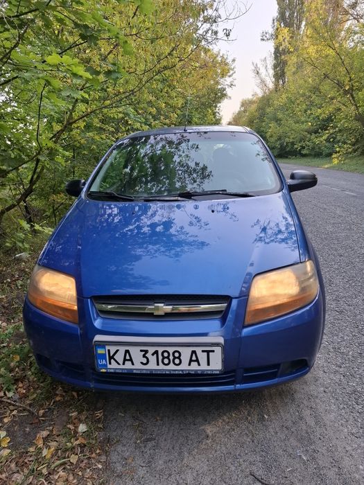 Продам свій автомобіль.