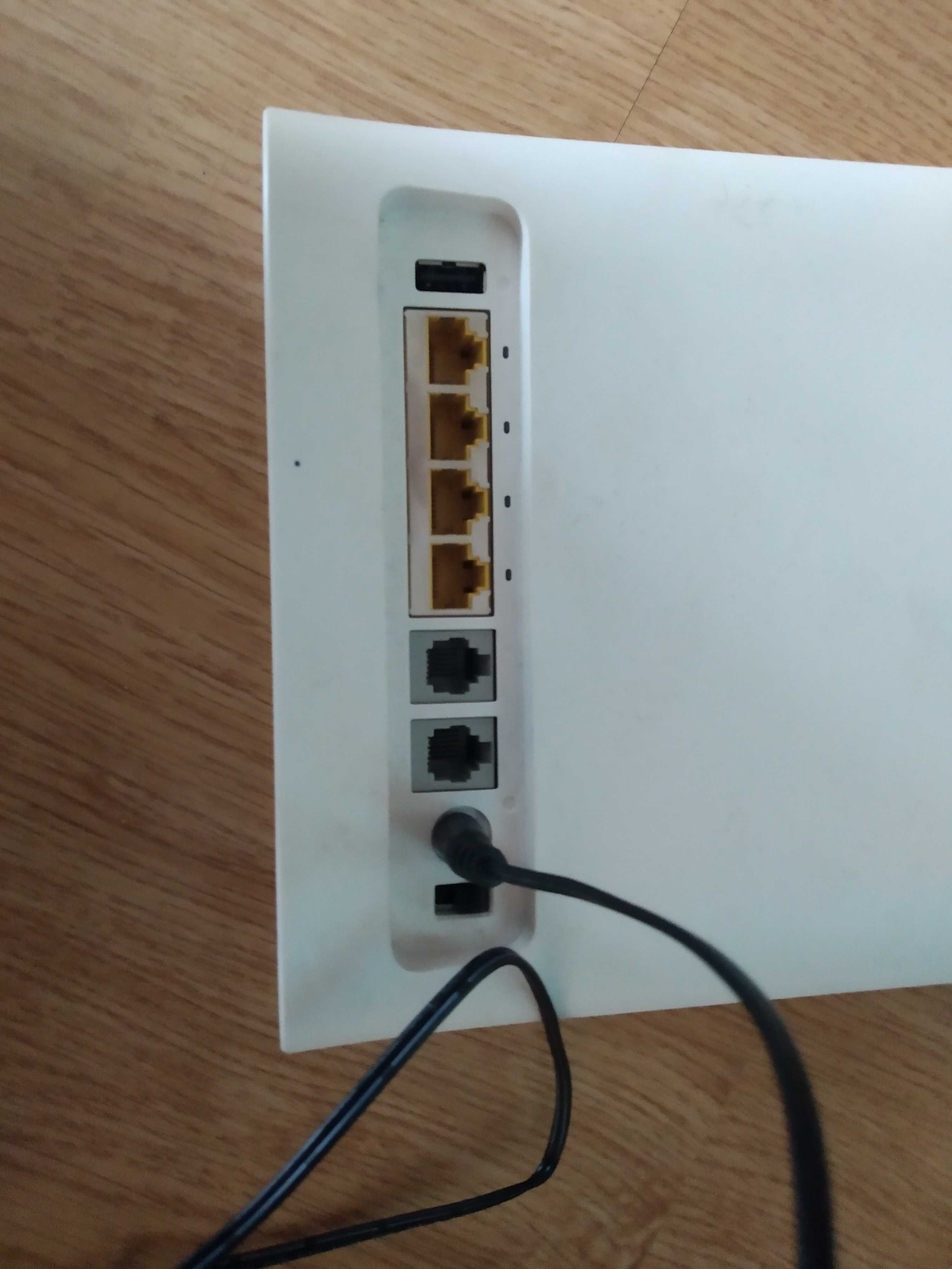router bezprzewodowy LTE, model 286 R
