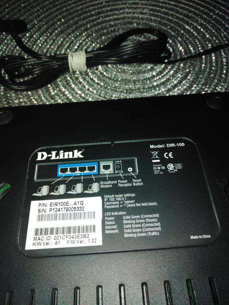 Ruter D link DIR 100