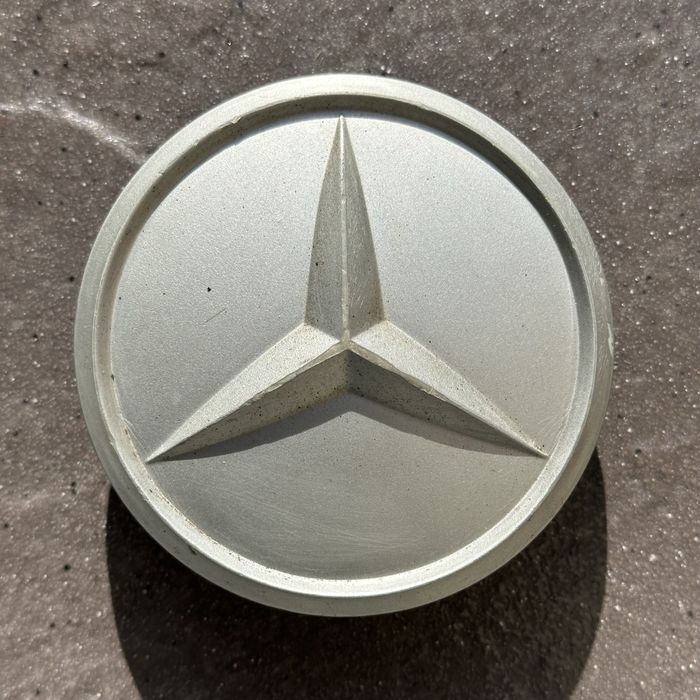 Mercedes 126 123 114 центральні ковпачки 1074000025 діаметр 80mm