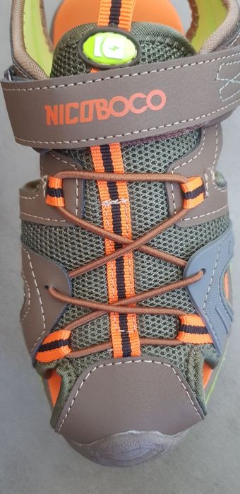 Sandálias Novas de rapaz N 34