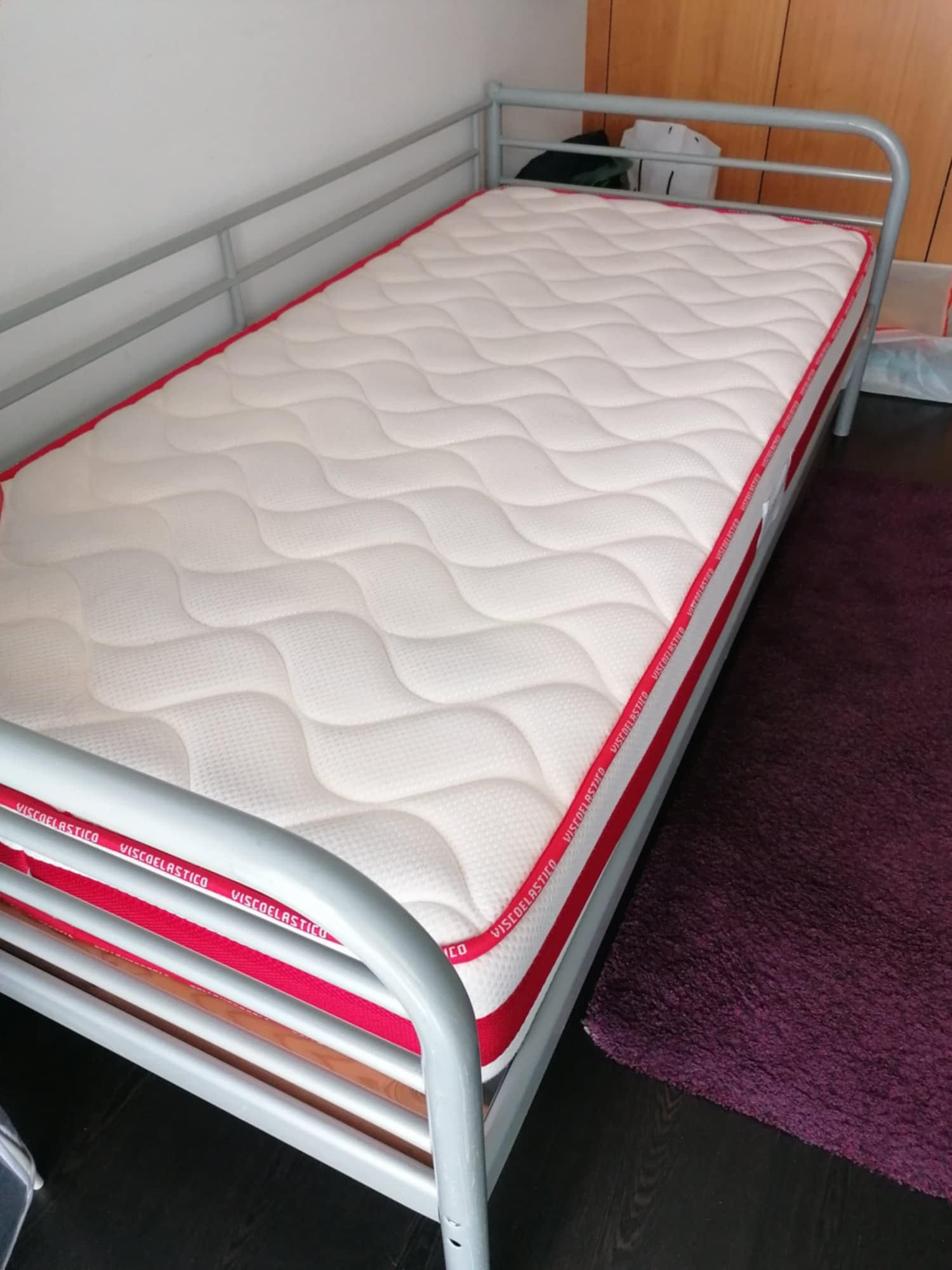 Cama de solteiro Tromso lkea com colchão