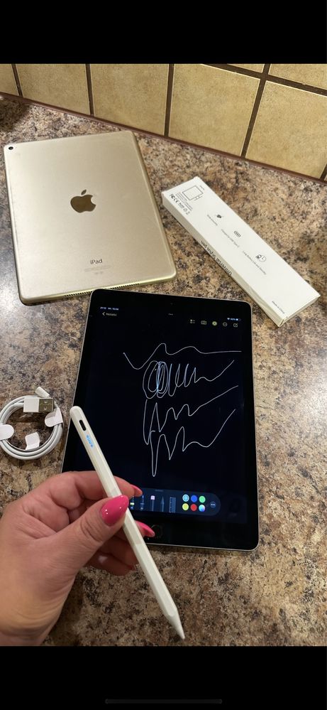 Tablet iPad Apple Retina - TOUCH ID - PROCREATE