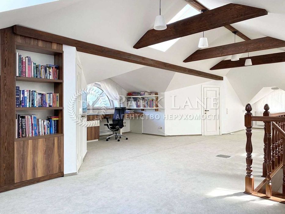 Оренда будинку з басейном. Козин. 4 спальні. 13 соток землі.