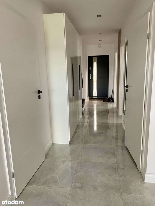 Nowoczesne mieszkanie z ogródkiem