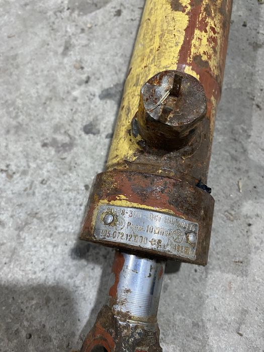 новий гідроциліндр СССР