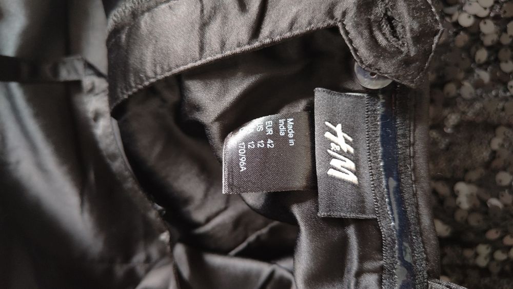 Cekiny czarna sukienka od H&M rozm 42